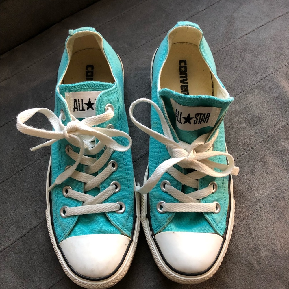 blue converse